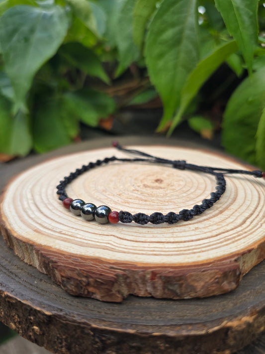 Hematite & Rosewood °