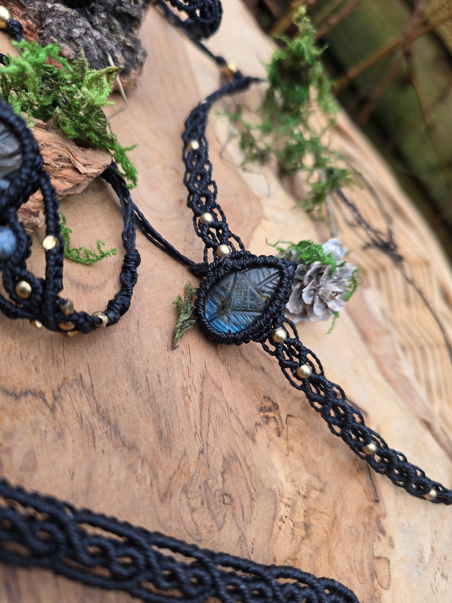 Raindrop Carved Labradorite Collar