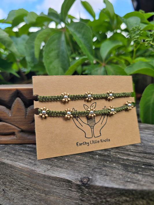Gold Petal Flower Set **