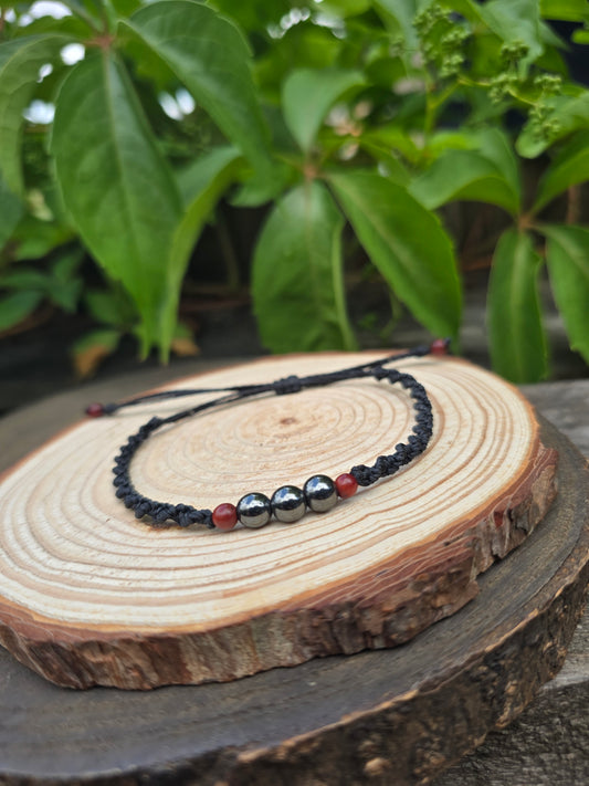Hematite & Rosewood °