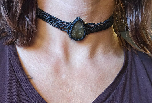 Raindrop Carved Labradorite Collar