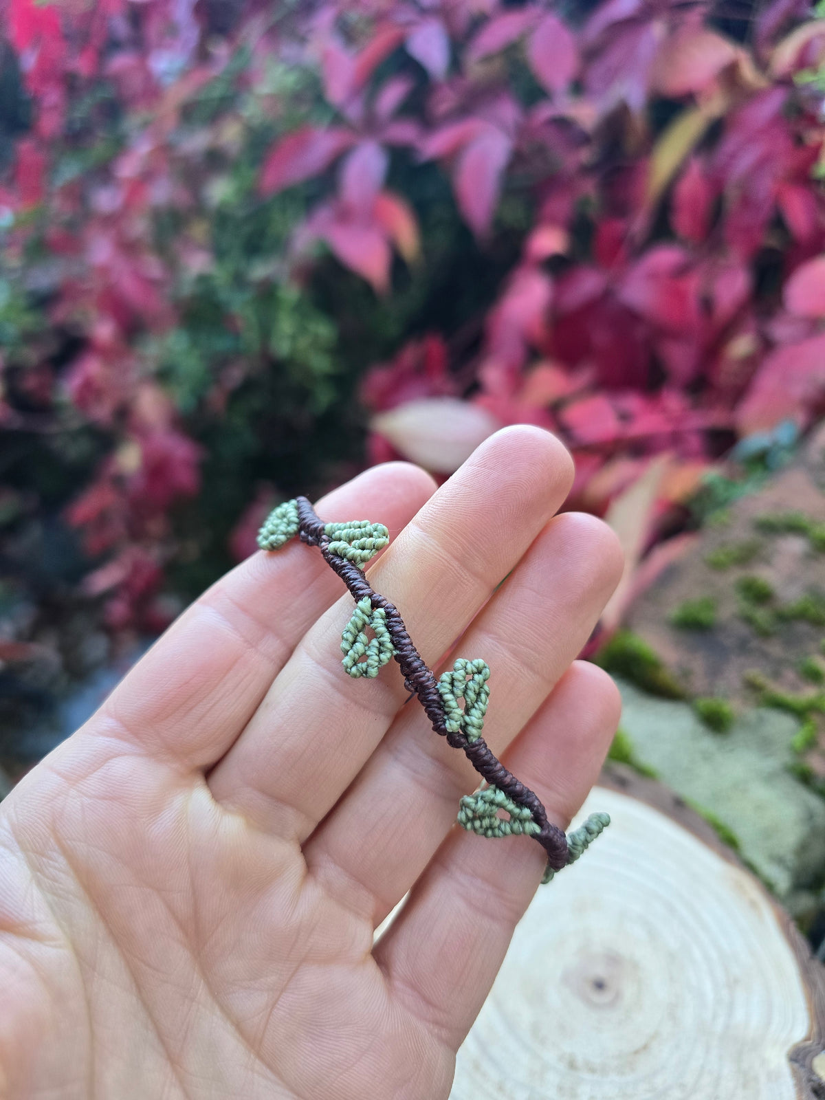 Sage Leaf Bracelet ~                ᴍᴀᴅᴇ ᴛᴏ ᴏʀᴅᴇʀ