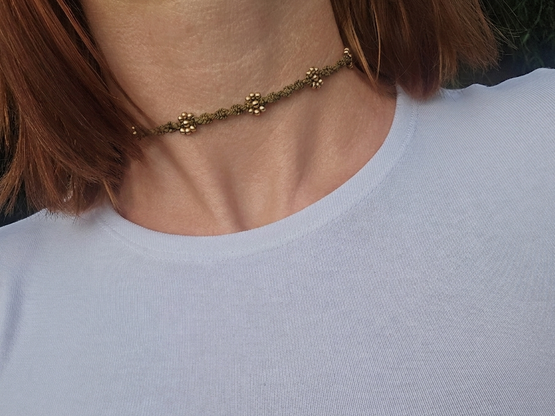 Flower Choker