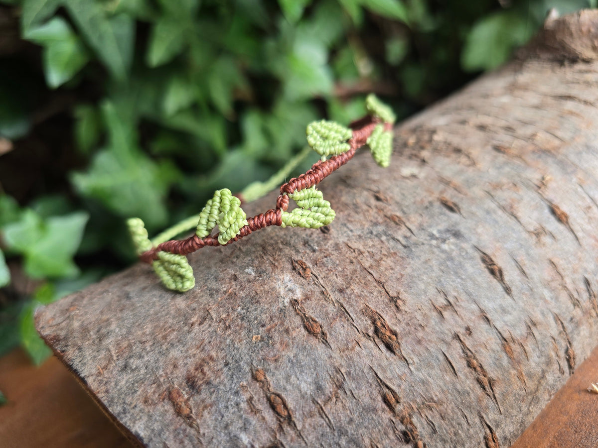 Autumn Leafy Bracelets ◇                 ᴏɴᴇ ᴏꜰꜰ ᴅᴇꜱɪɢɴ