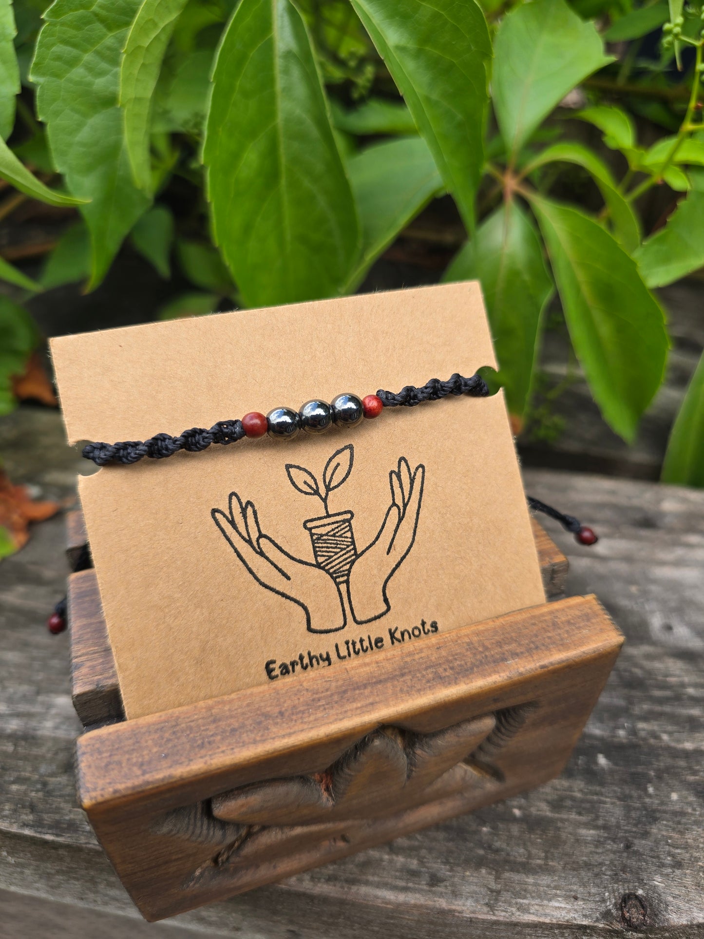 Hematite & Rosewood °