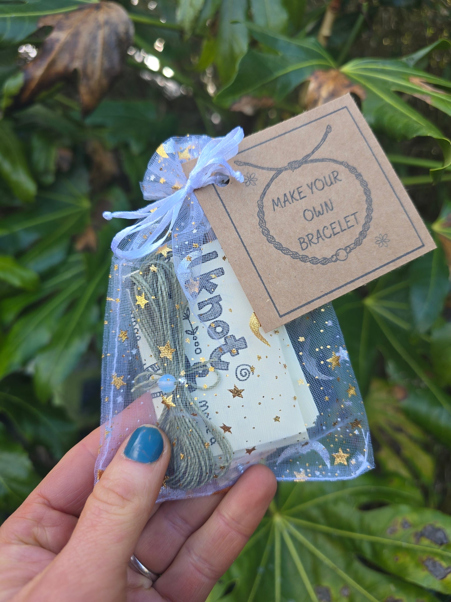 Come Gather And Make A Bracelet With Me 🧵